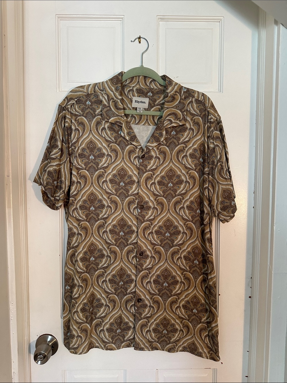 Rhythm. Men’s Brown Paisley-Pattern Short-Sleeve Button-Down Shirt